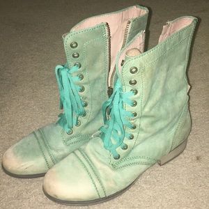 Cute Barely Worm Nordstrom Grunge Boot!